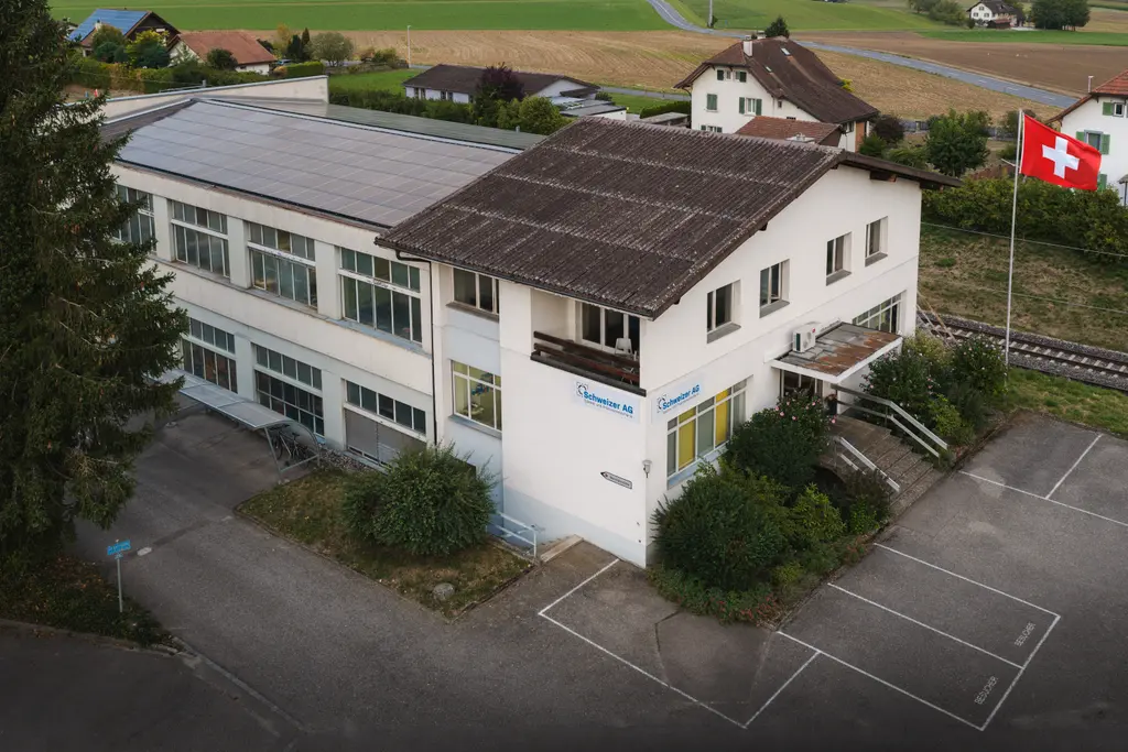 Betriebsgebäude der Schweizer AG an der Zelgstrasse 24 in Düdingen